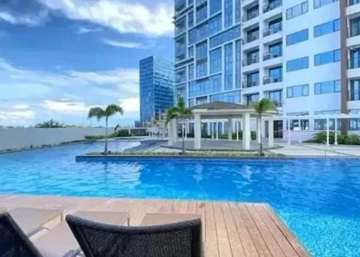 Cozy 2br With Pool And Access Appartement *