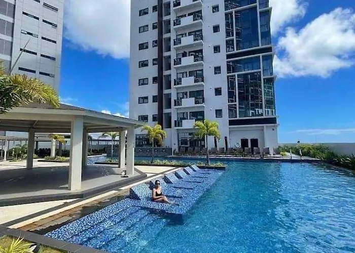 Cozy 2br With Pool And Access Appartement *